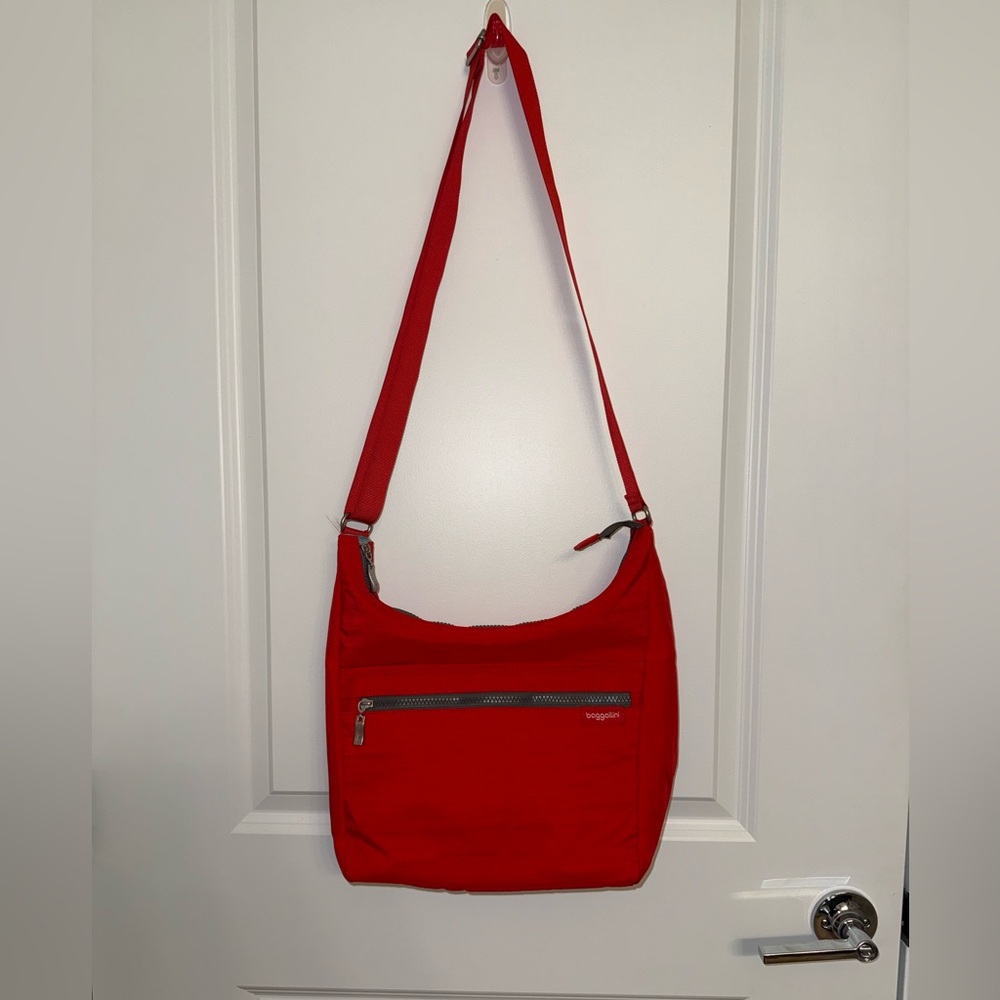 Red Baggallini Women's Shoulder Bag